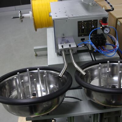 CLX-96 Máy cắt cáp quang tự động với tốc độ 1,6-2,1m/S cho dây vá 0,9MM-6MM và giao diện cảm ứng